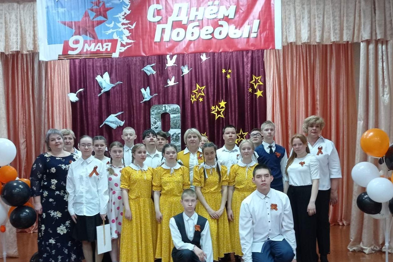 Митинг &amp;quot;Я помню! Я горжусь!&amp;quot; и военно-патриотическая игра &amp;quot;Зарница&amp;quot;, посвященные Дню Победы.